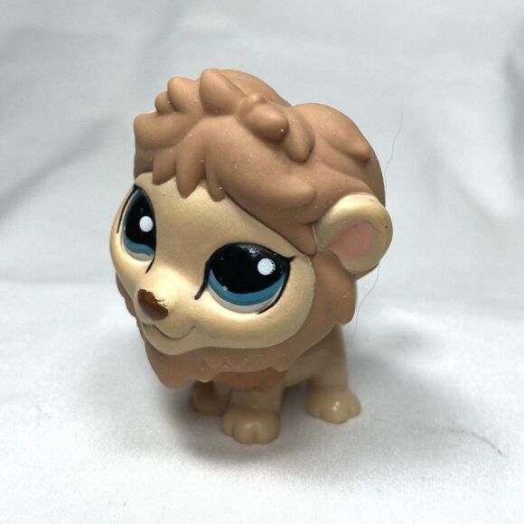 Littlest Pet Shop Lion #1112 Rare Hasbro Pets Around The World Collection 2009 - Picture 14 of 16